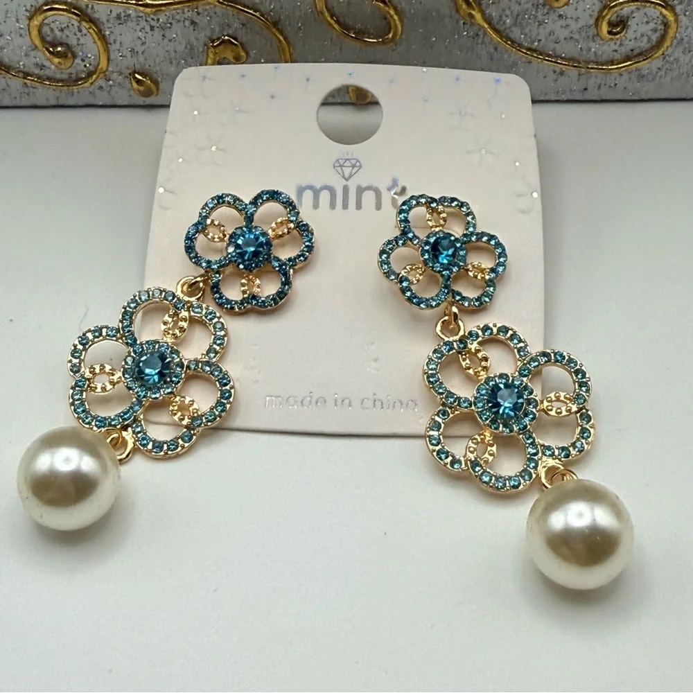 Mint Blue Rhinestone Flower Drop Earrings Gold Tone Faux Pearl Statement